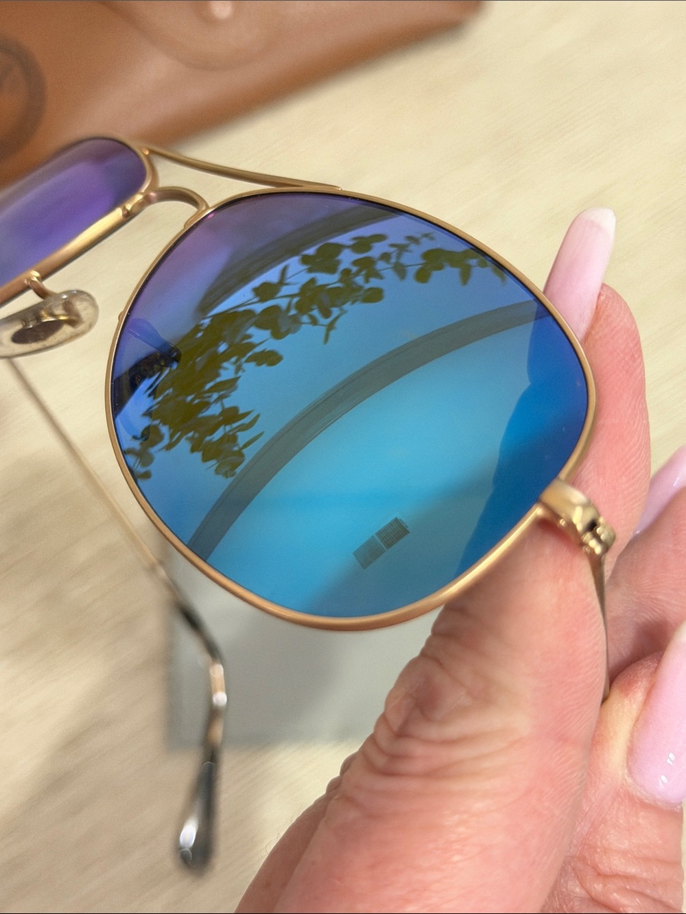 Ray-Ban Gold Frame aviator Sunglasses with Blue Mirrored Lenses - Picture 6 of 12